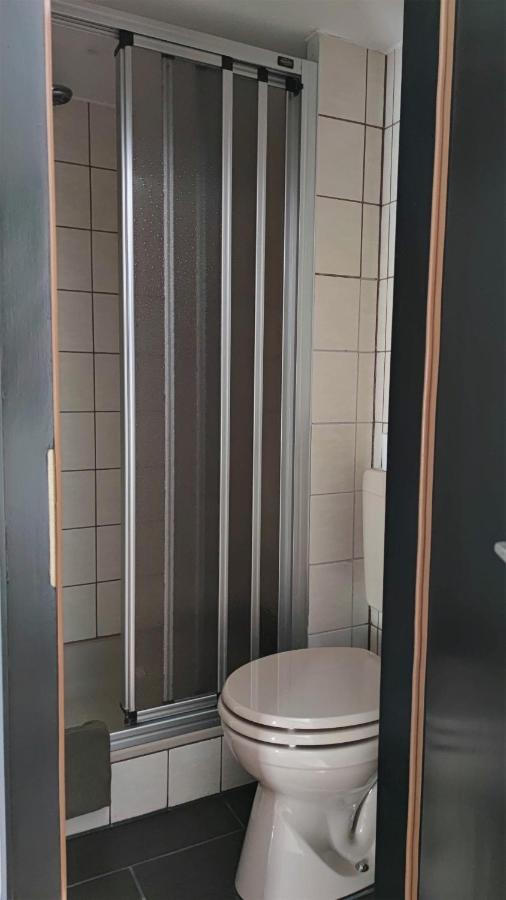 Roastineer Hotel Battenberg  Exteriör bild