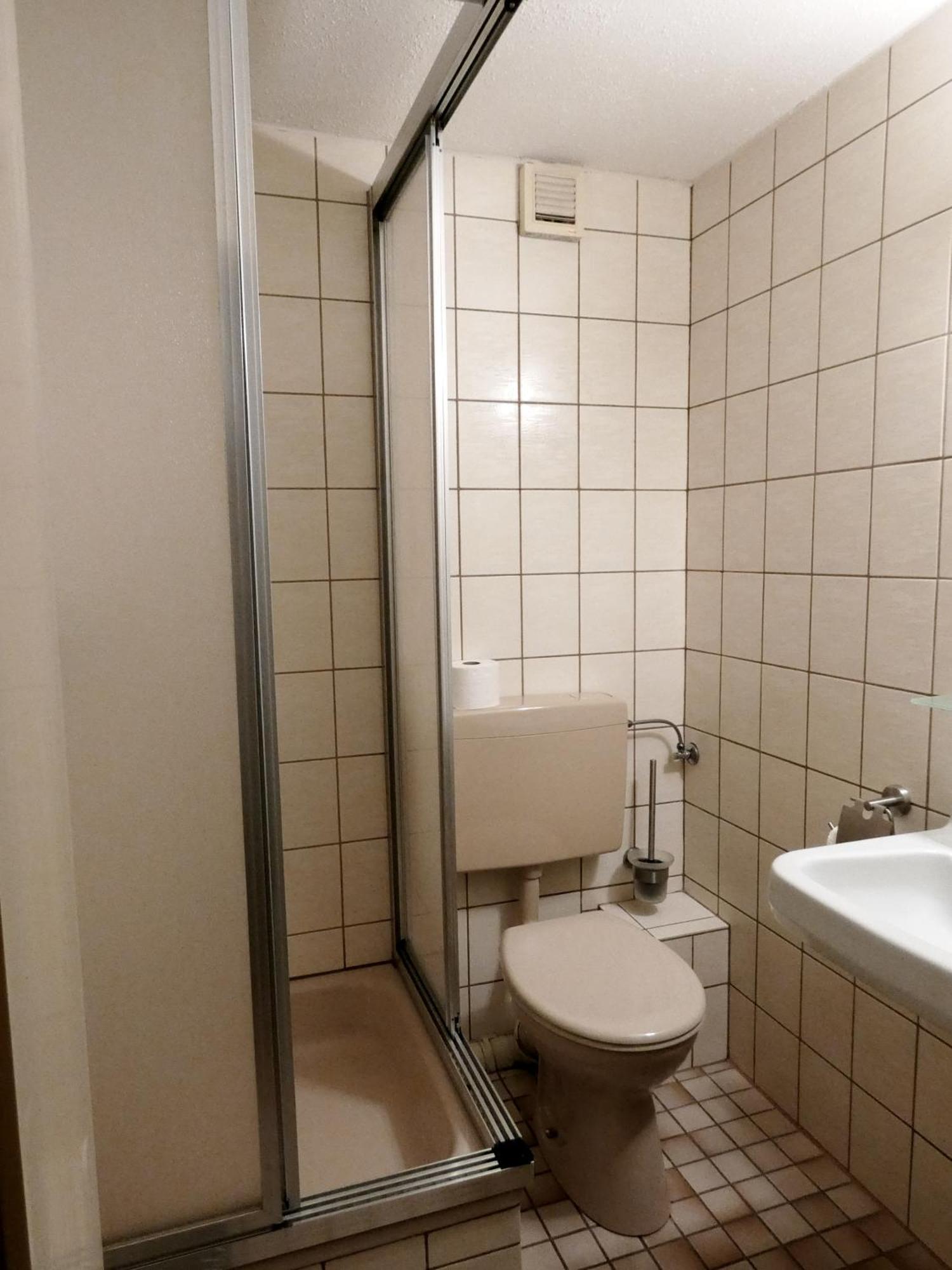 Roastineer Hotel Battenberg  Exteriör bild