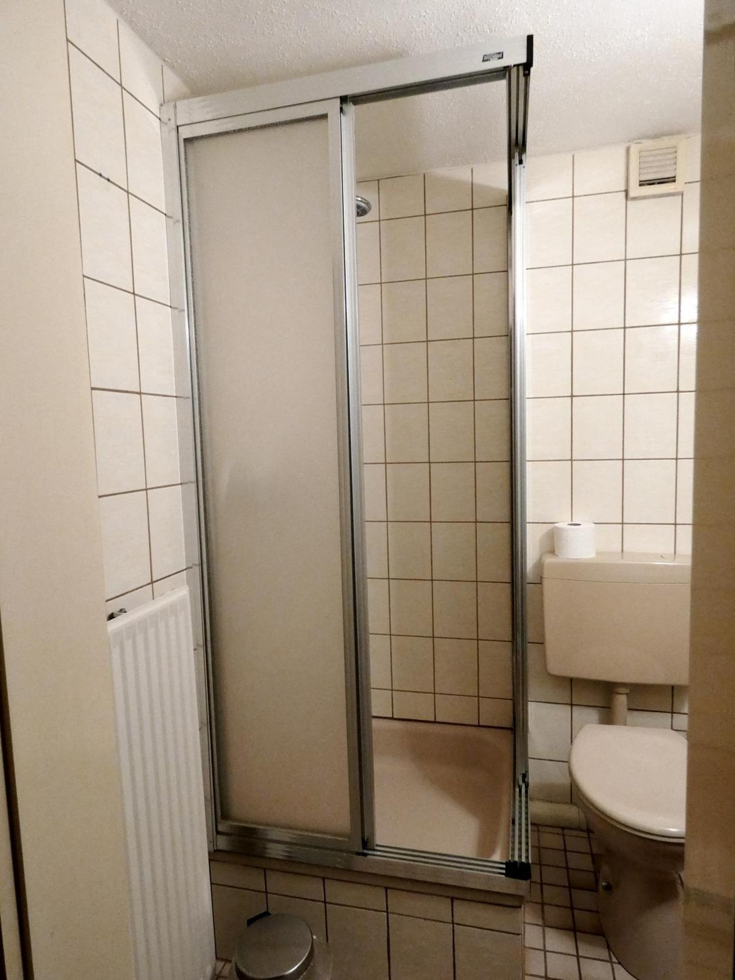 Roastineer Hotel Battenberg  Exteriör bild